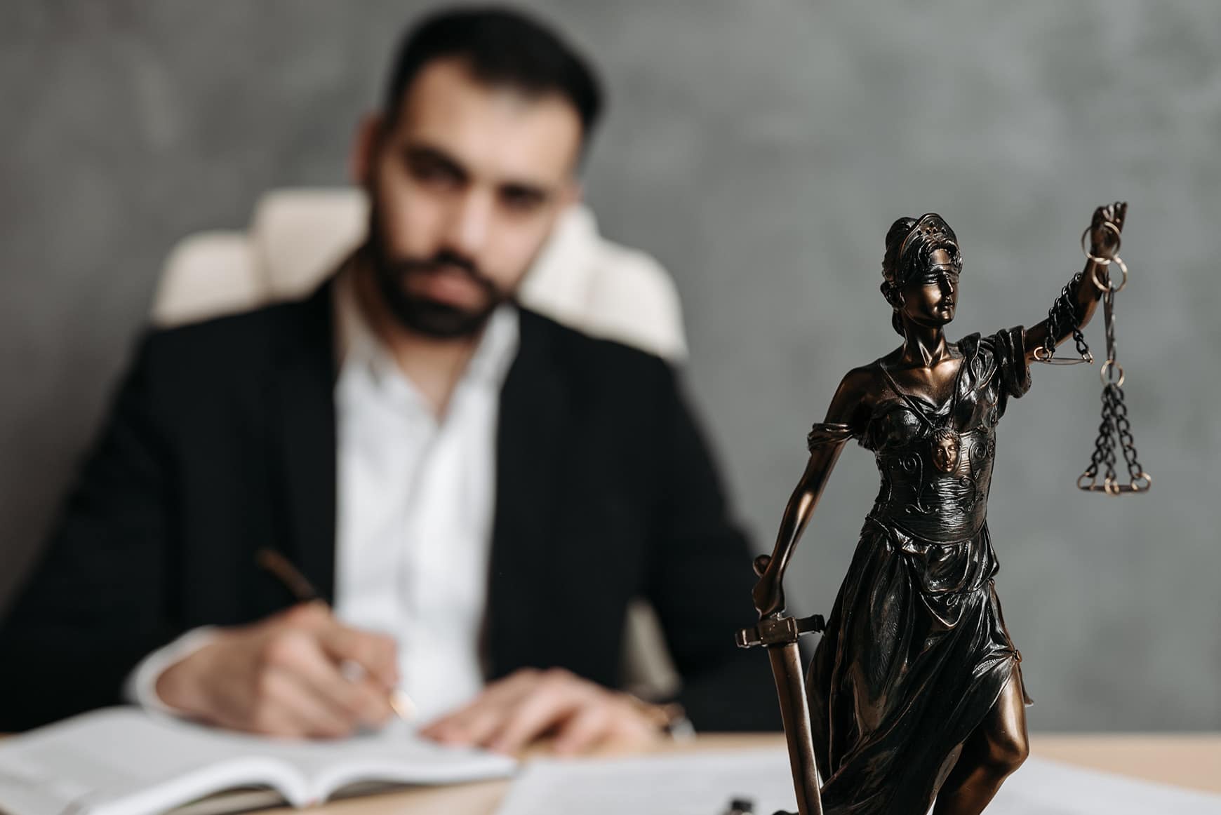 Contract Lawyer Contract Lawyer